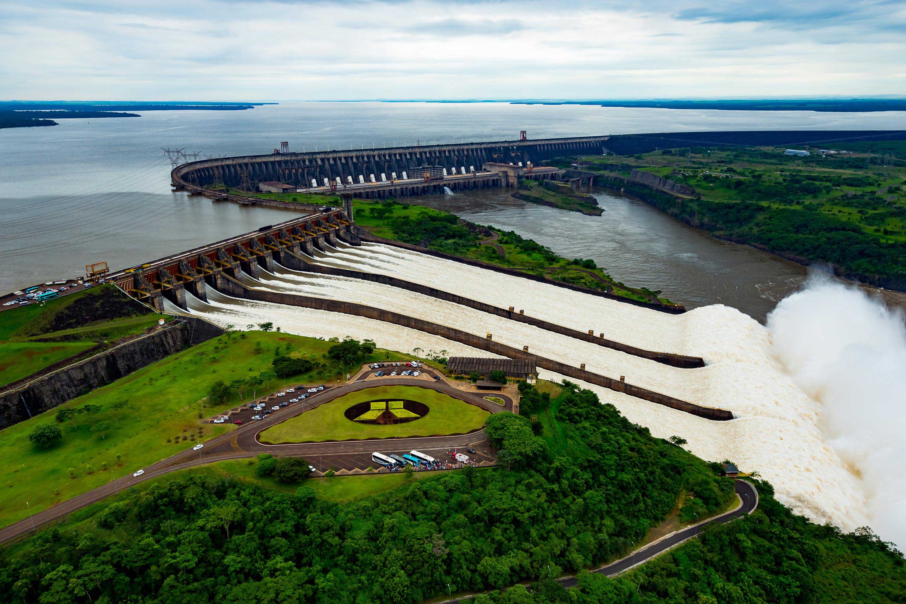 Webitcoin: Paraguai apoia planos de construção da maior mining farm de Bitcoin do mundo