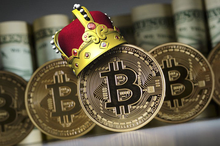 Webitcoin: Calvin Klein passa a aceitar Bitcoin em quatro de suas lojas no Brasil