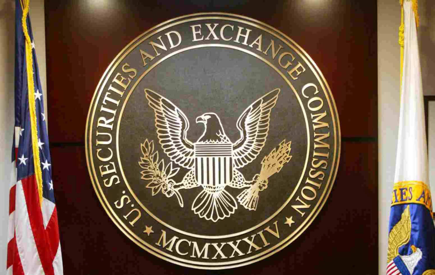 Webitcoin: Final de fevereiro: SEC adia sua decisão sobre ETF baseado em Bitcoin
