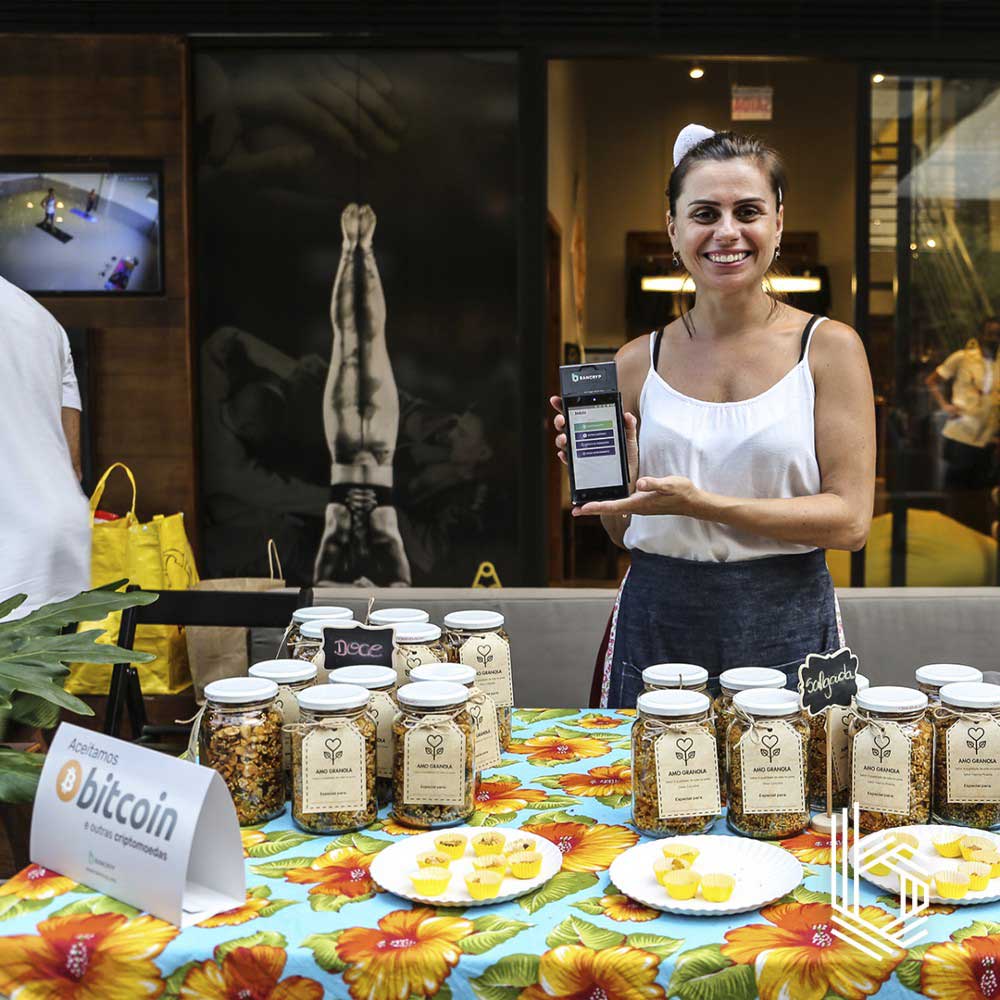 Webitcoin: Feirantes da Feira Noturna de Florianópolis passam a aceitar pagamentos em Bitcoin por produtos