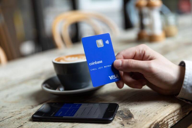 WeBitcoin: Exchange Coinbase lança novo cartão de débito Visa com saldo em criptomoedas